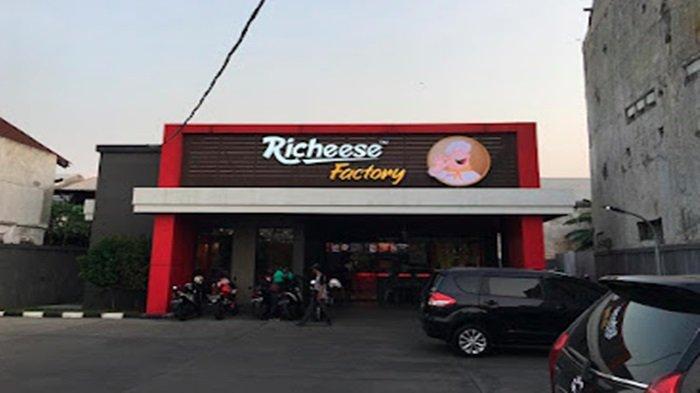 Gaji PT. Richeese Kuliner Indonesia